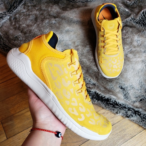 Nike Free RN 2018 Wild Suede yellow ochre running - Picture 2 of 6